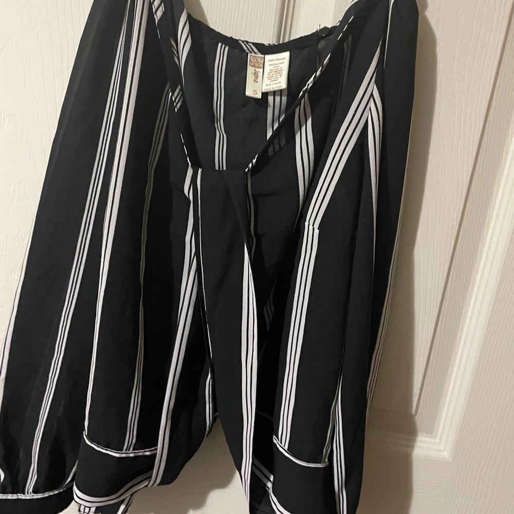 Cropped blouse